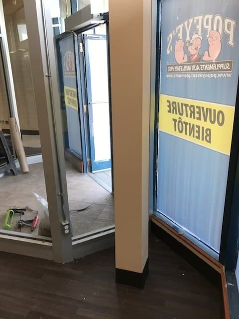 Popeyes Vitrine